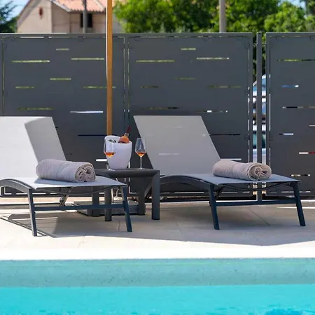 Hizina Veleniki Ferienhaus Poreč